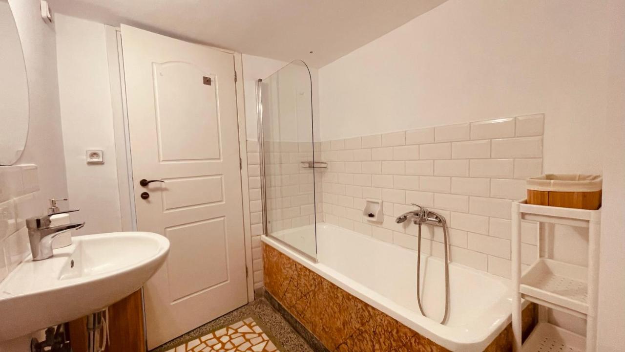 Daisy Apartment 15 Min To Acropolis Αθήνα Εξωτερικό φωτογραφία